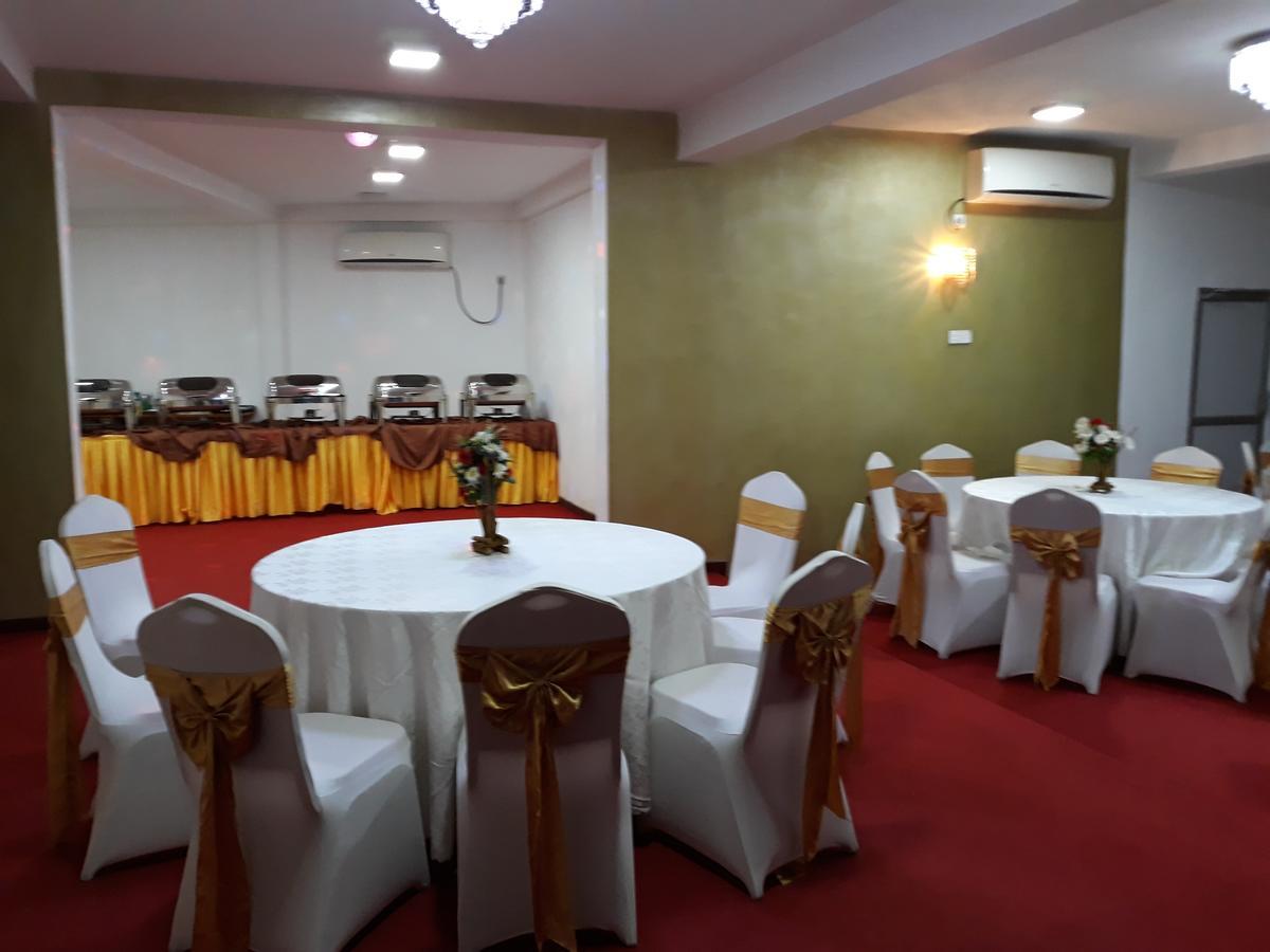 The Kingston Hotel Кирибатгода Екстериор снимка