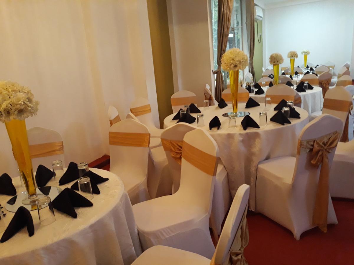 The Kingston Hotel Кирибатгода Екстериор снимка