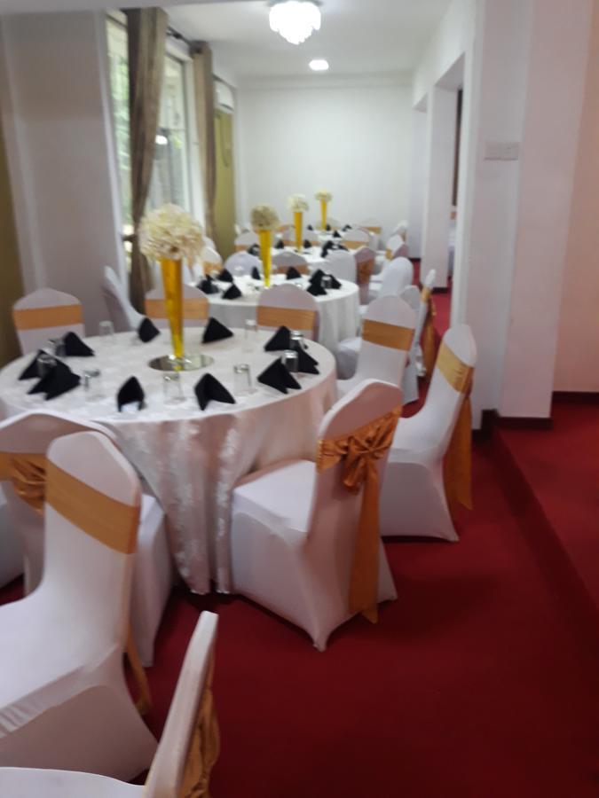 The Kingston Hotel Кирибатгода Екстериор снимка